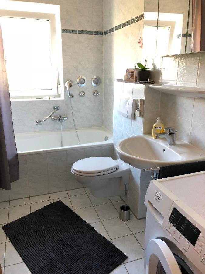 2 Zimmer Wohnung Mit Balkon - Naehe Messe Haar  Esterno foto